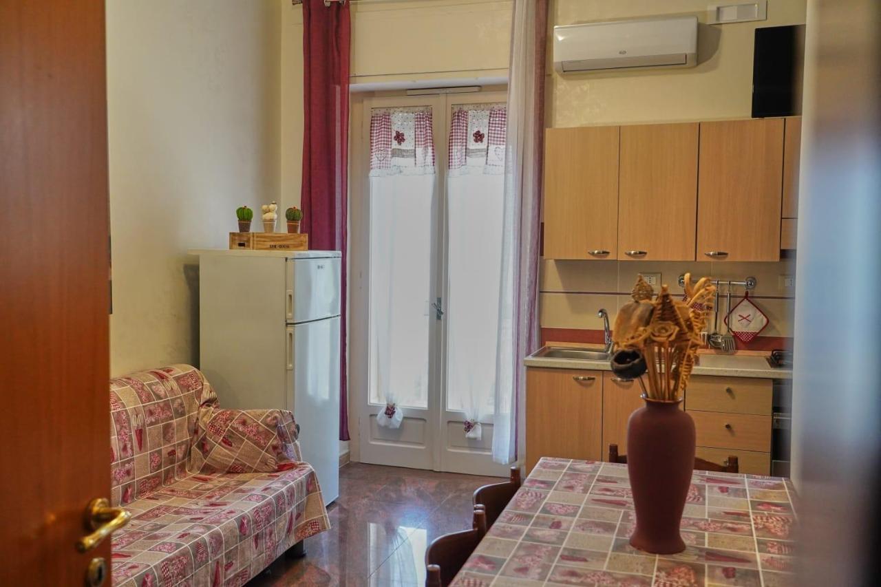Le Stanze Di Ricci - Affittacamere Low Cost Lesina Dış mekan fotoğraf