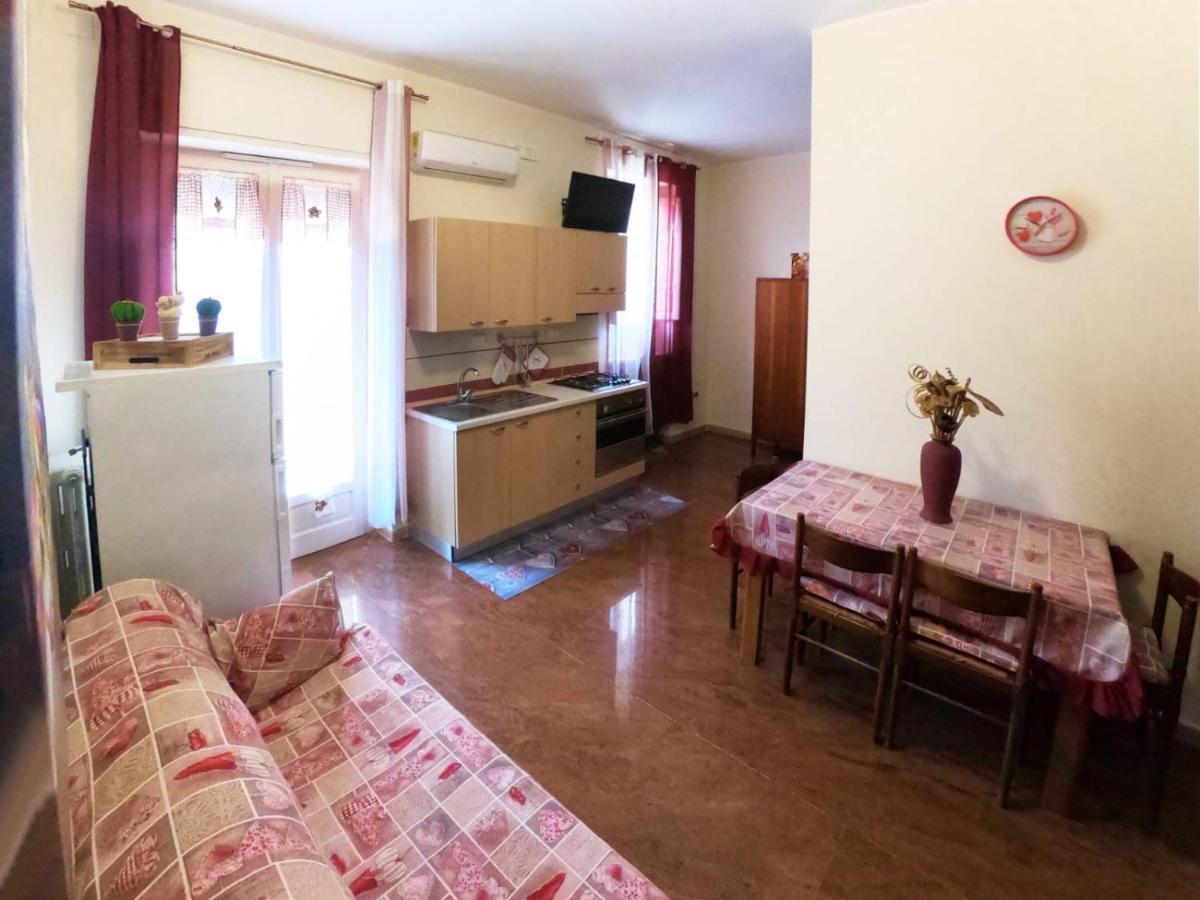 Le Stanze Di Ricci - Affittacamere Low Cost Lesina Dış mekan fotoğraf