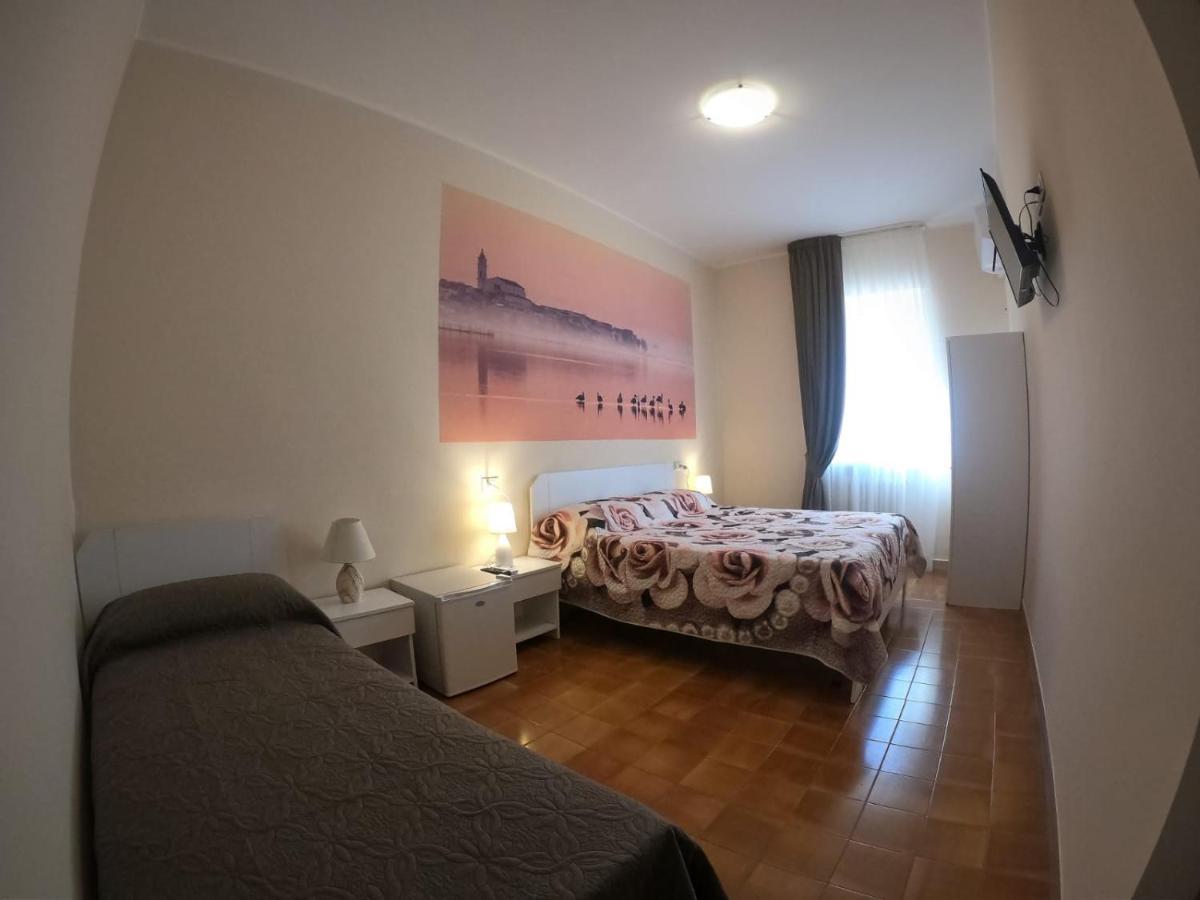 Le Stanze Di Ricci - Affittacamere Low Cost Lesina Dış mekan fotoğraf