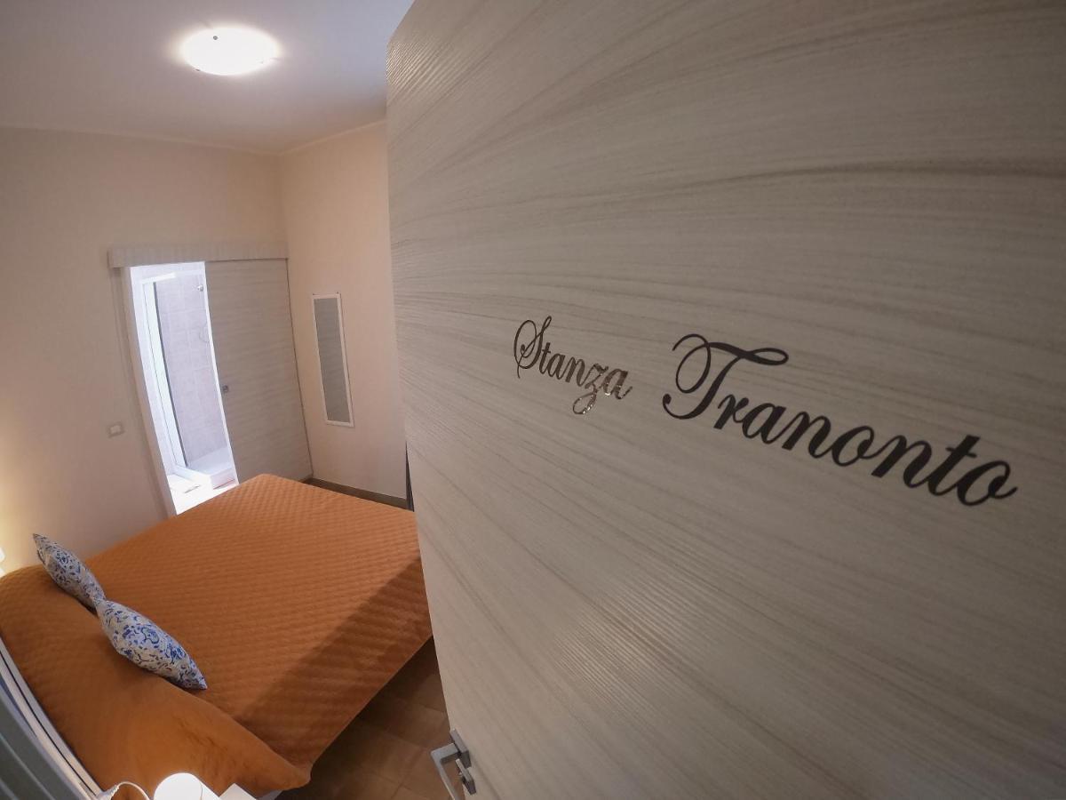 Le Stanze Di Ricci - Affittacamere Low Cost Lesina Dış mekan fotoğraf