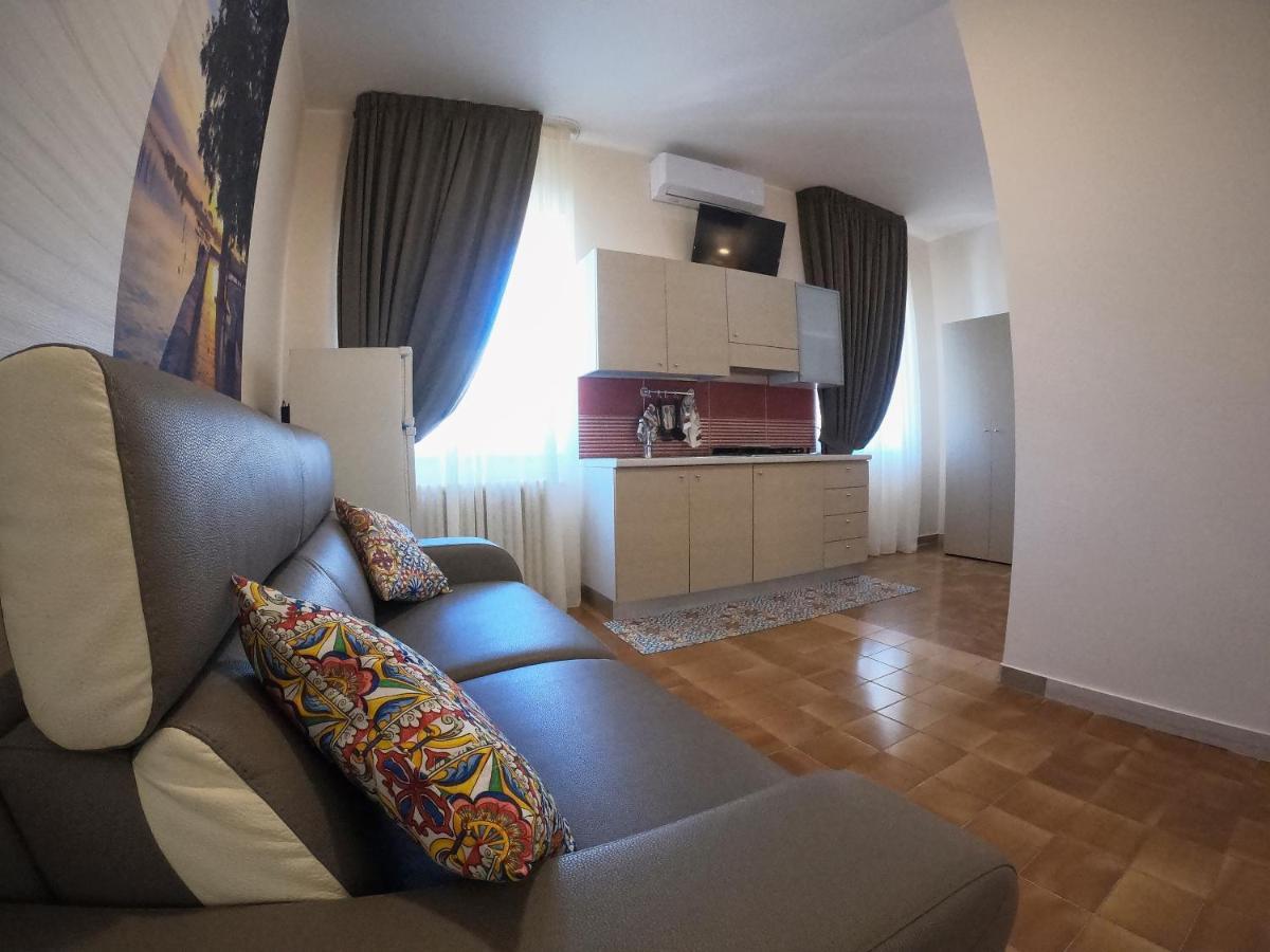 Le Stanze Di Ricci - Affittacamere Low Cost Lesina Dış mekan fotoğraf